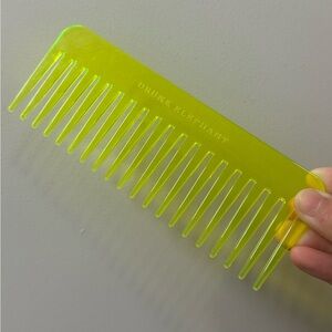 Drunk Elephant Comb